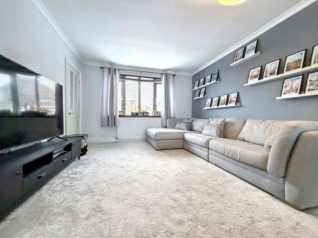 Property image 2 of 23