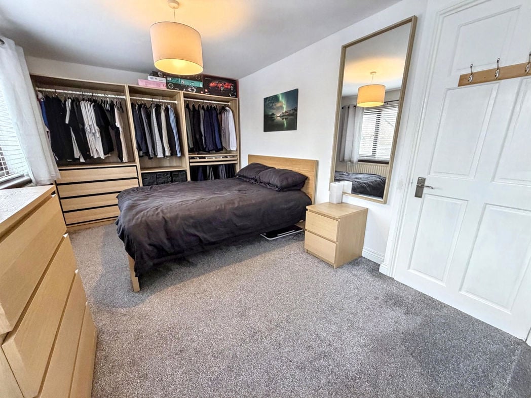 Property image 12 of 23