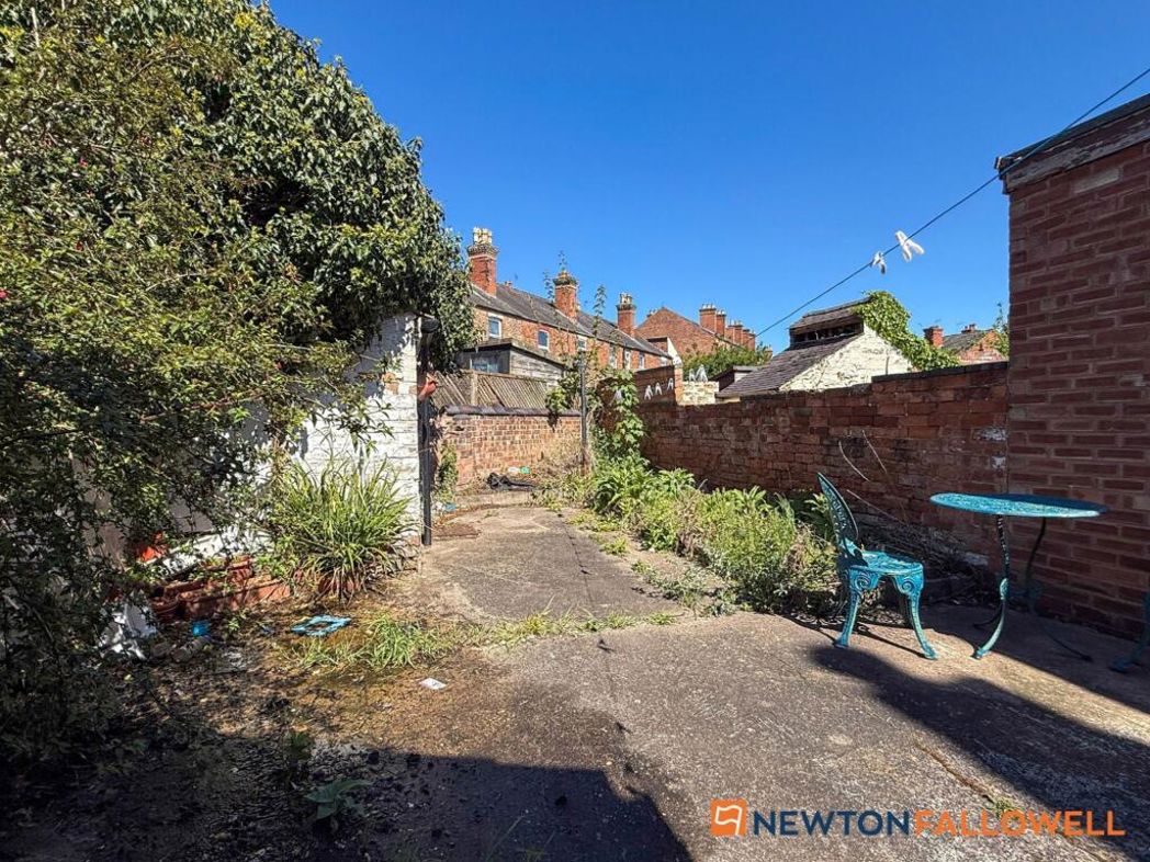 Property image 2 of 16