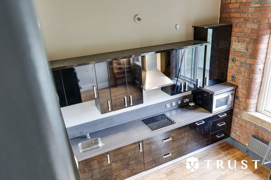 Property image 9 of 22