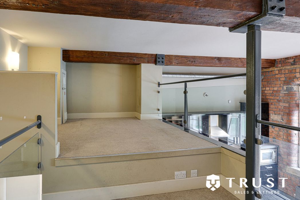 Property image 11 of 22