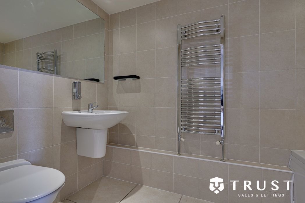 Property image 13 of 22
