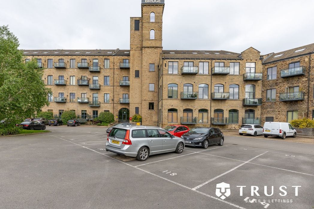 Property image 21 of 22
