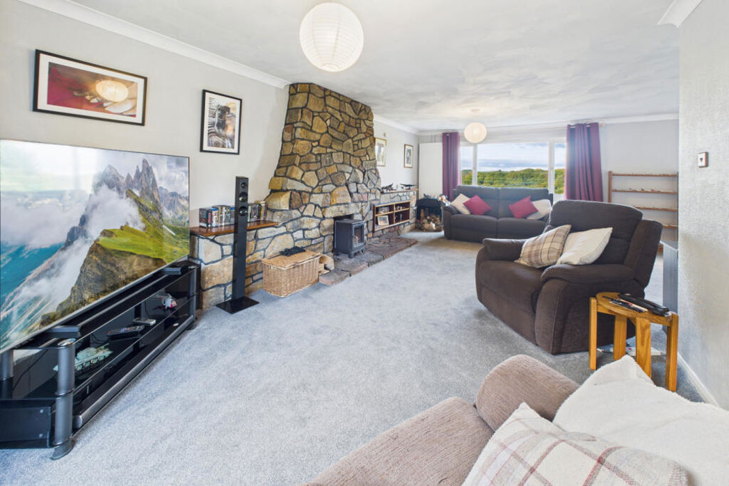 Property image 2 of 27