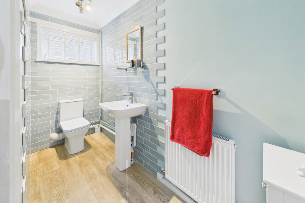 Property image 13 of 27
