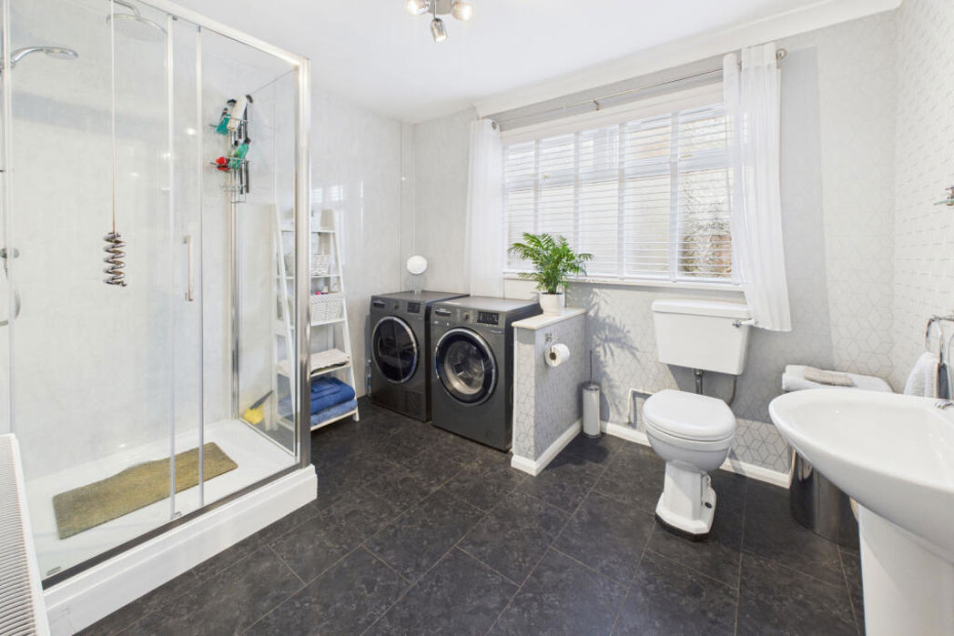 Property image 17 of 27