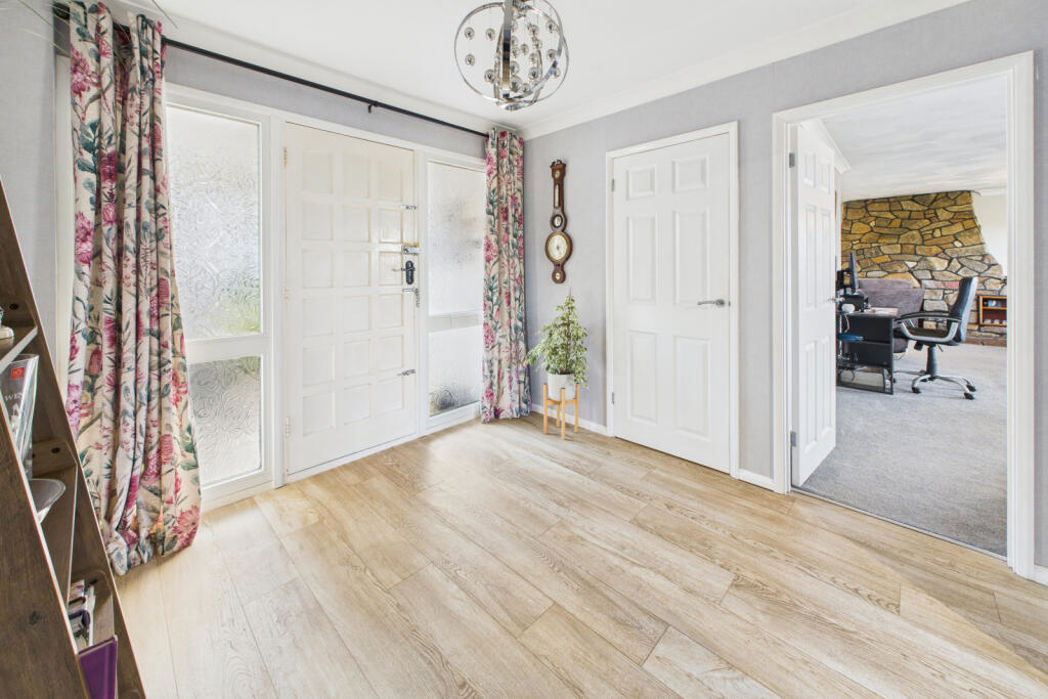 Property image 5 of 27