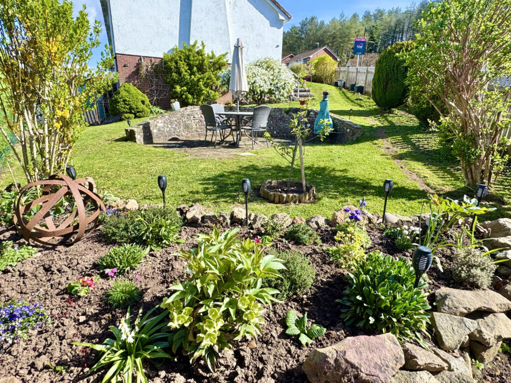 Property image 25 of 27