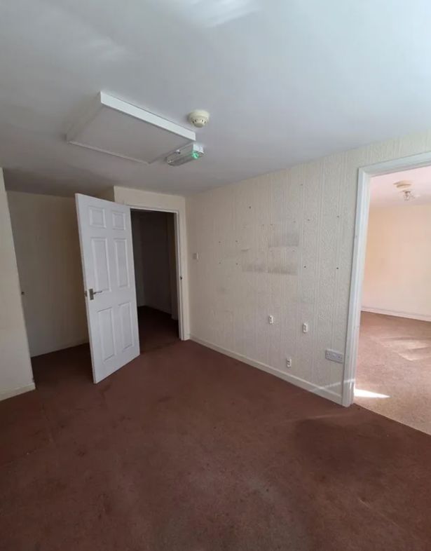 Property image 4 of 12