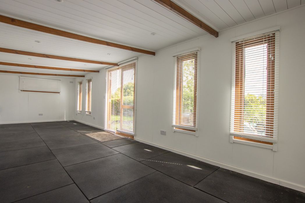 Property image 19 of 27