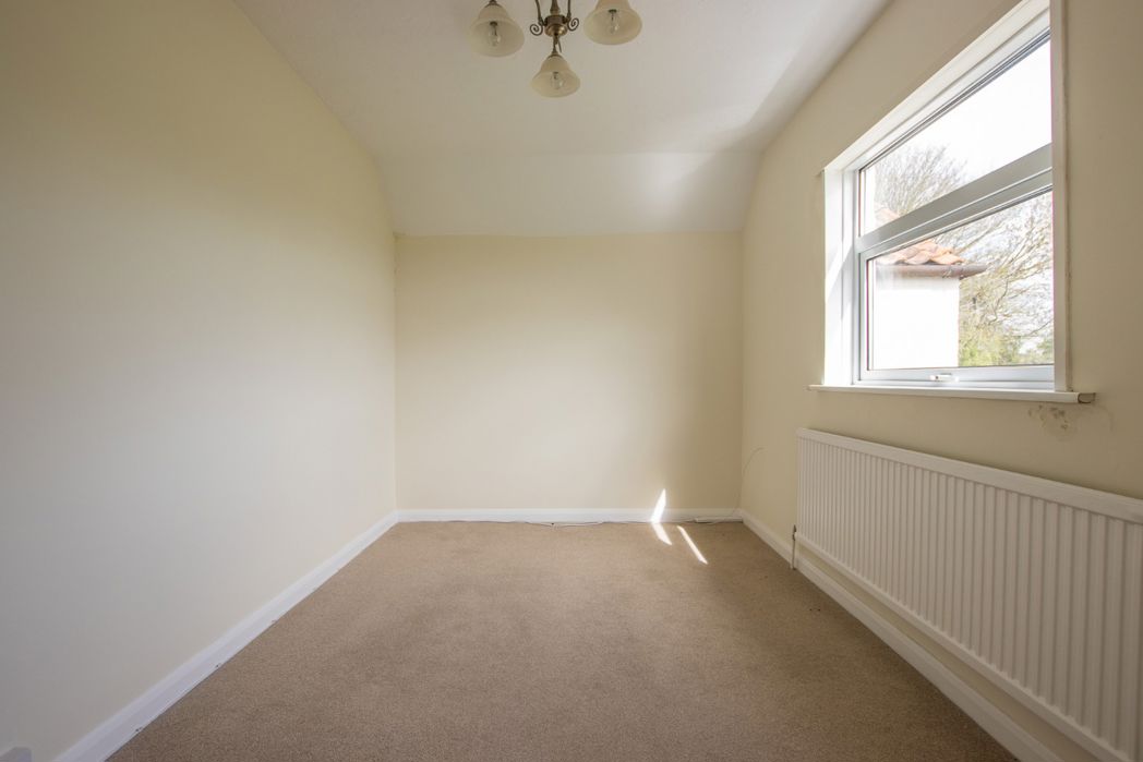 Property image 15 of 27