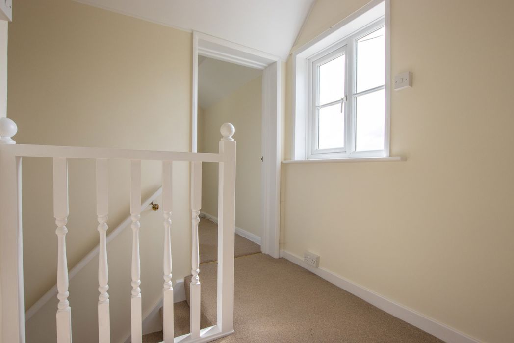 Property image 11 of 27