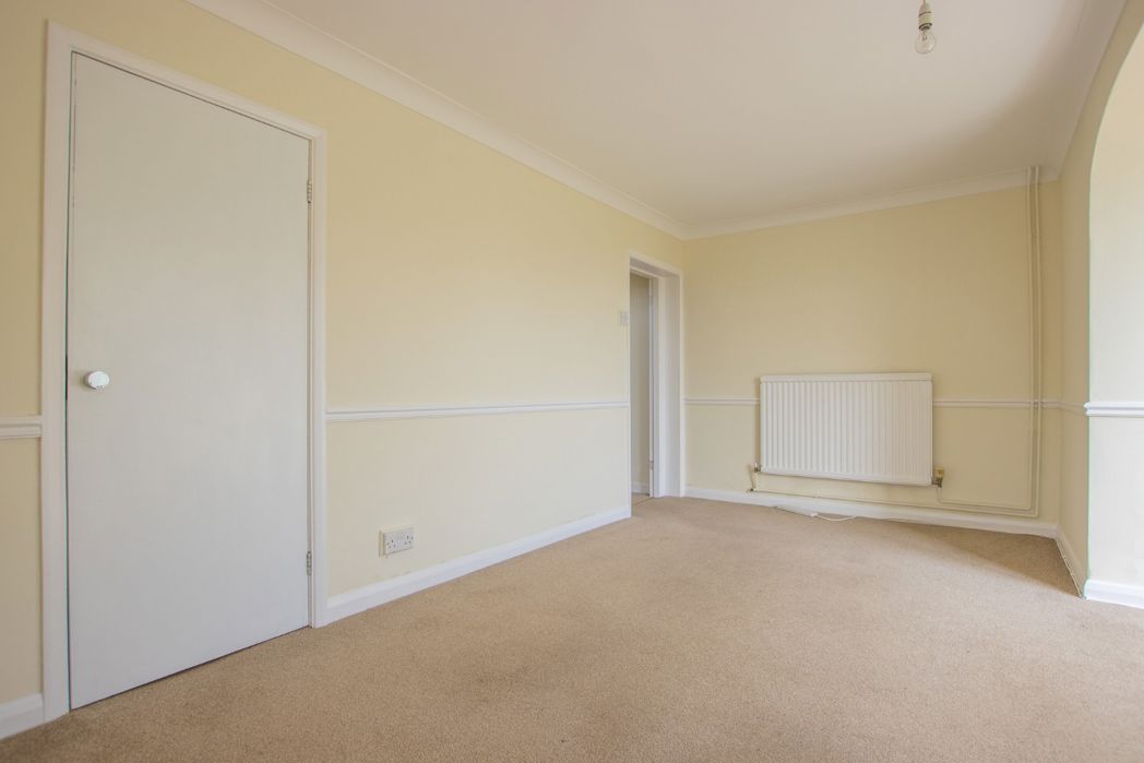 Property image 12 of 27