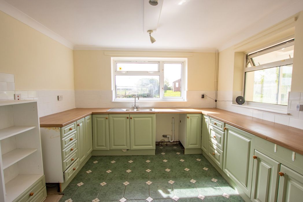 Property image 3 of 27