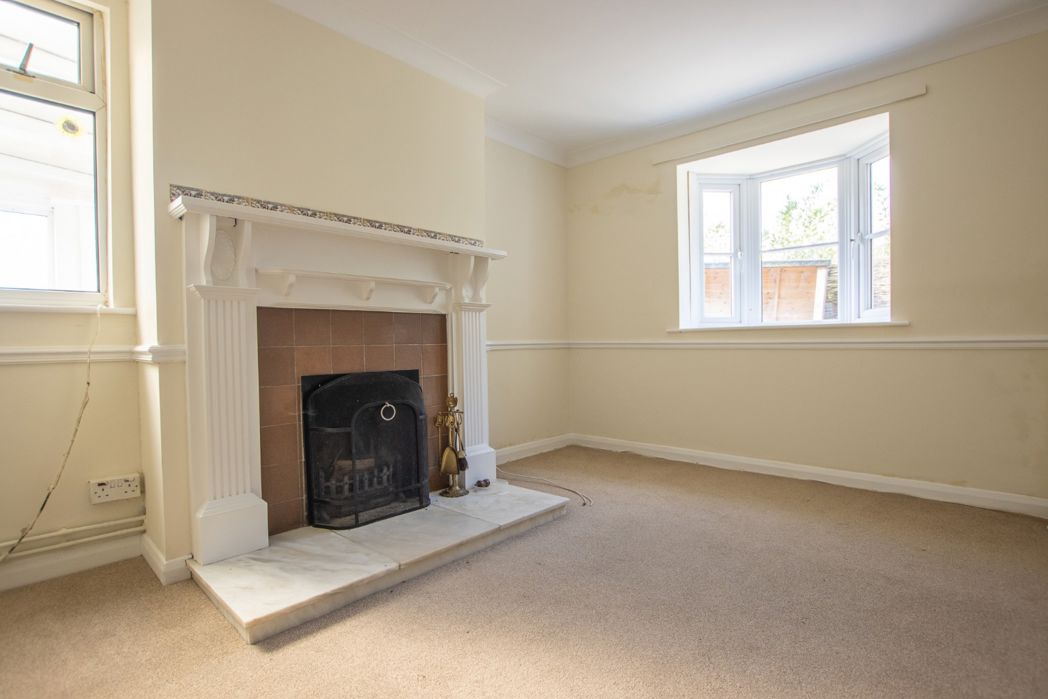 Property image 4 of 27