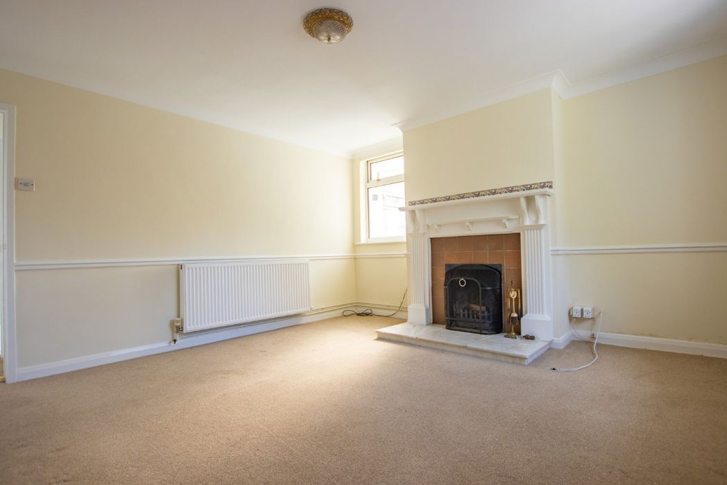 Property image 2 of 27