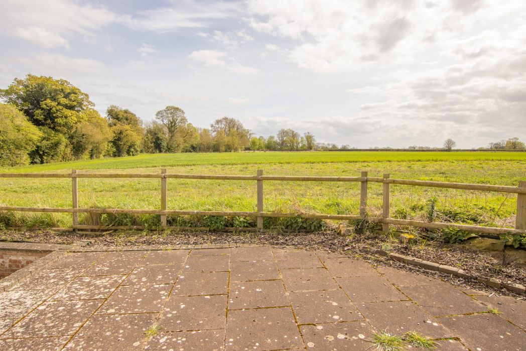 Property image 25 of 27
