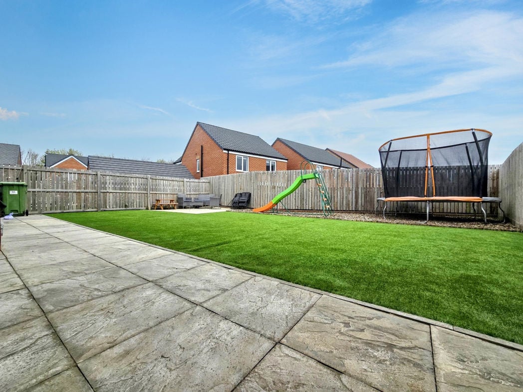 Property image 32 of 34