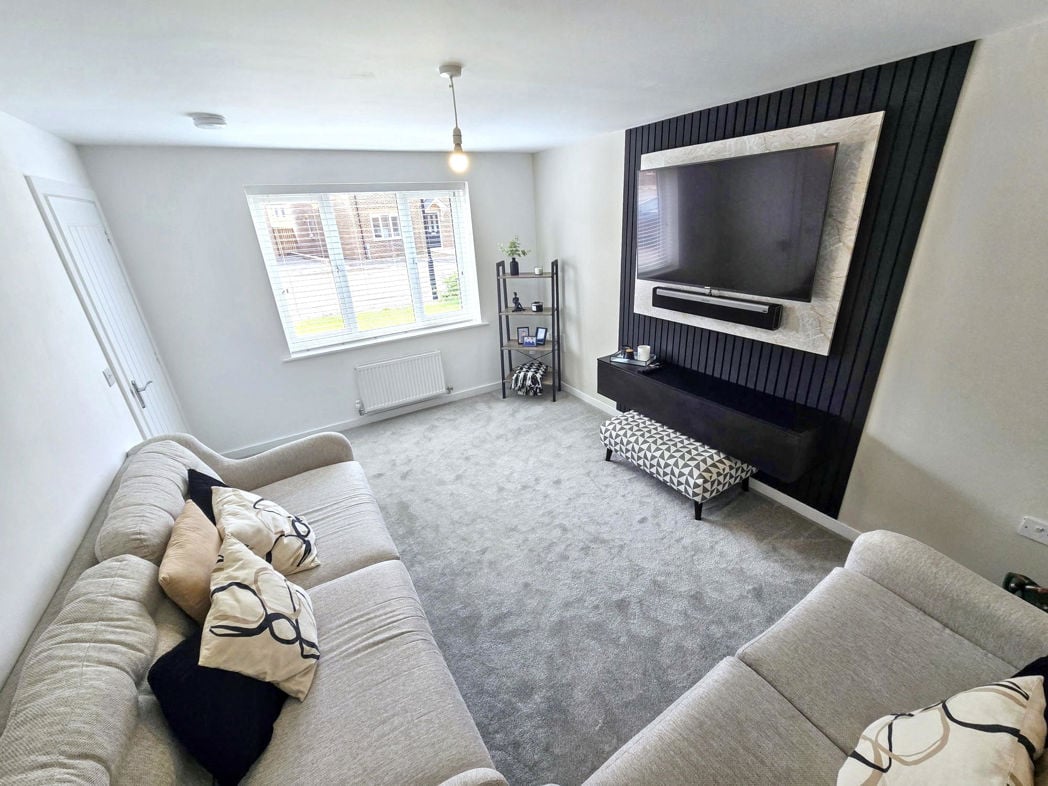 Property image 5 of 34