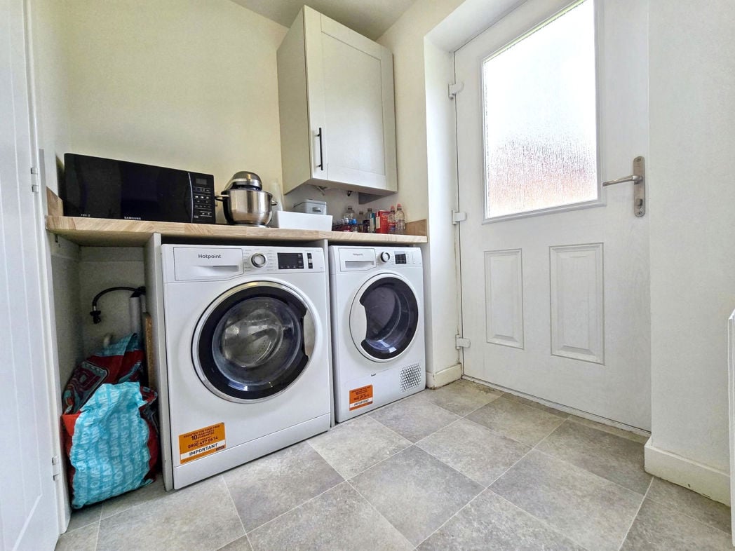 Property image 12 of 34