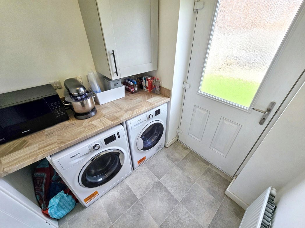 Property image 13 of 34