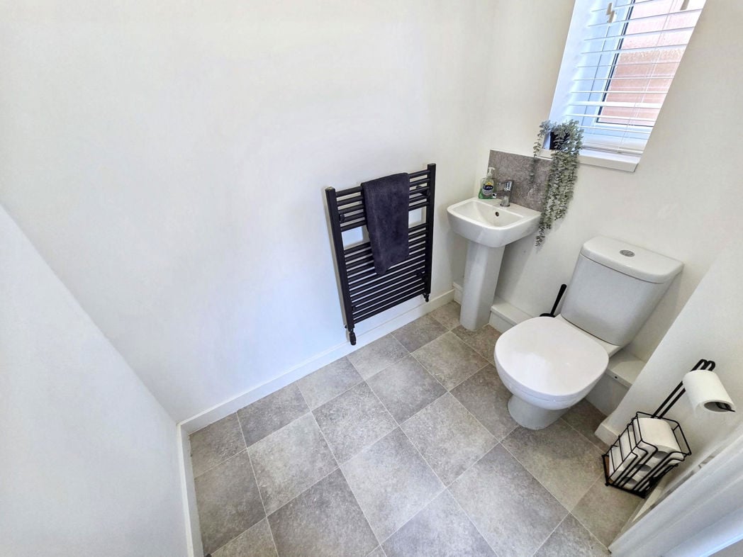 Property image 15 of 34