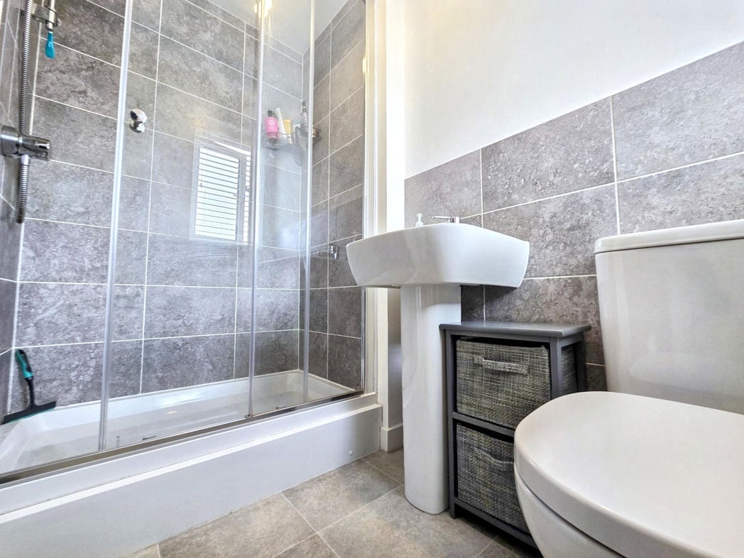 Property image 20 of 34
