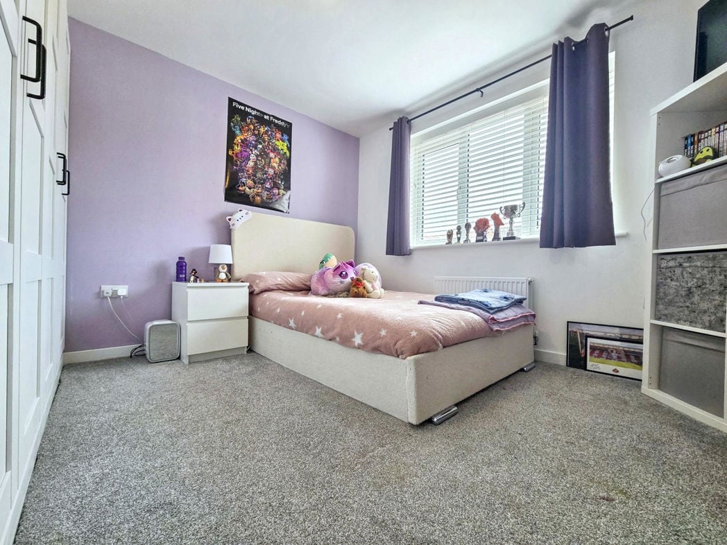 Property image 23 of 34