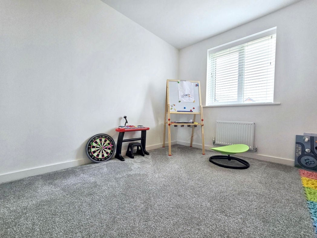 Property image 26 of 34