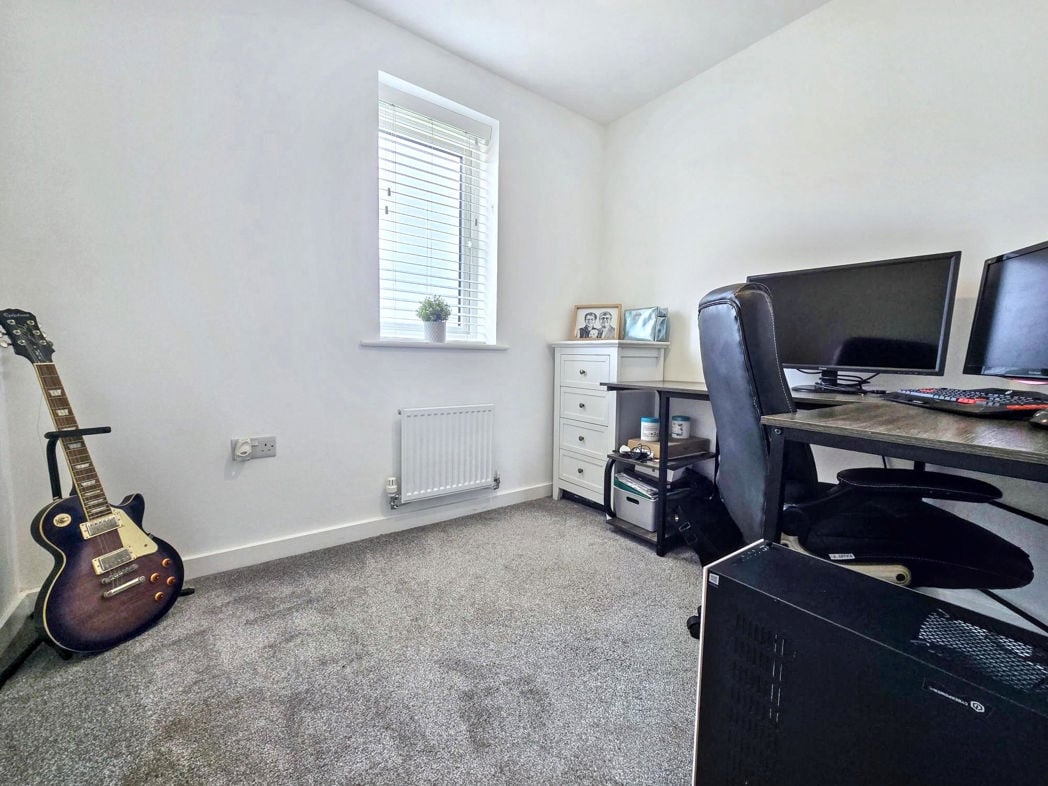 Property image 28 of 34