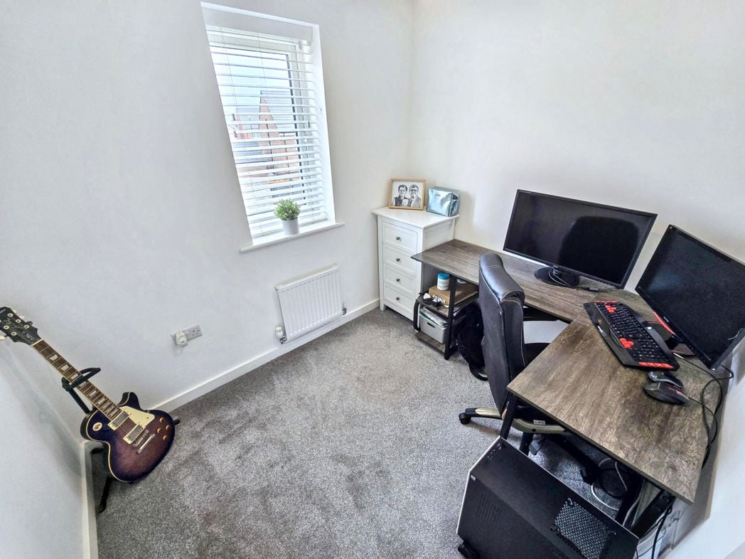Property image 29 of 34