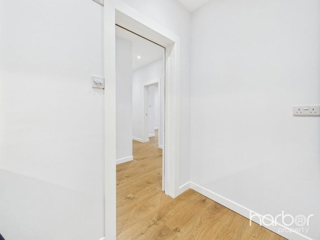Property image 5 of 14