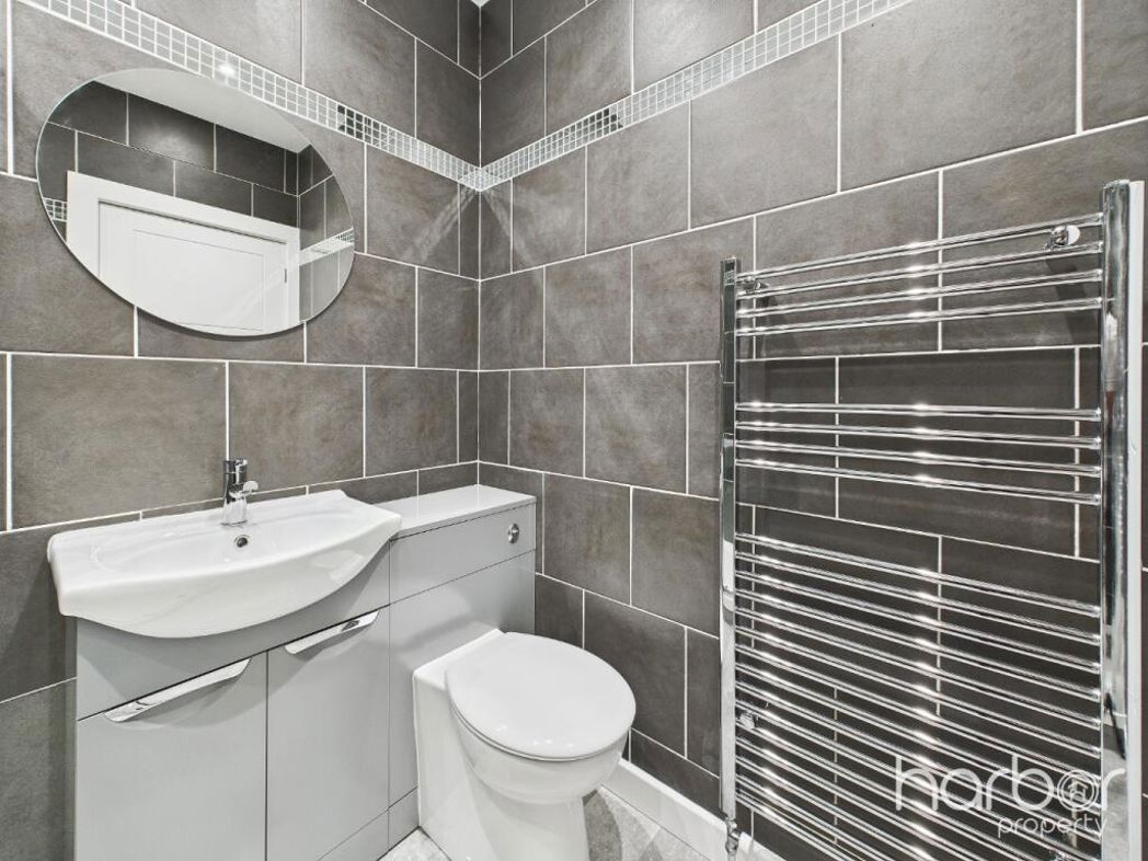 Property image 12 of 14