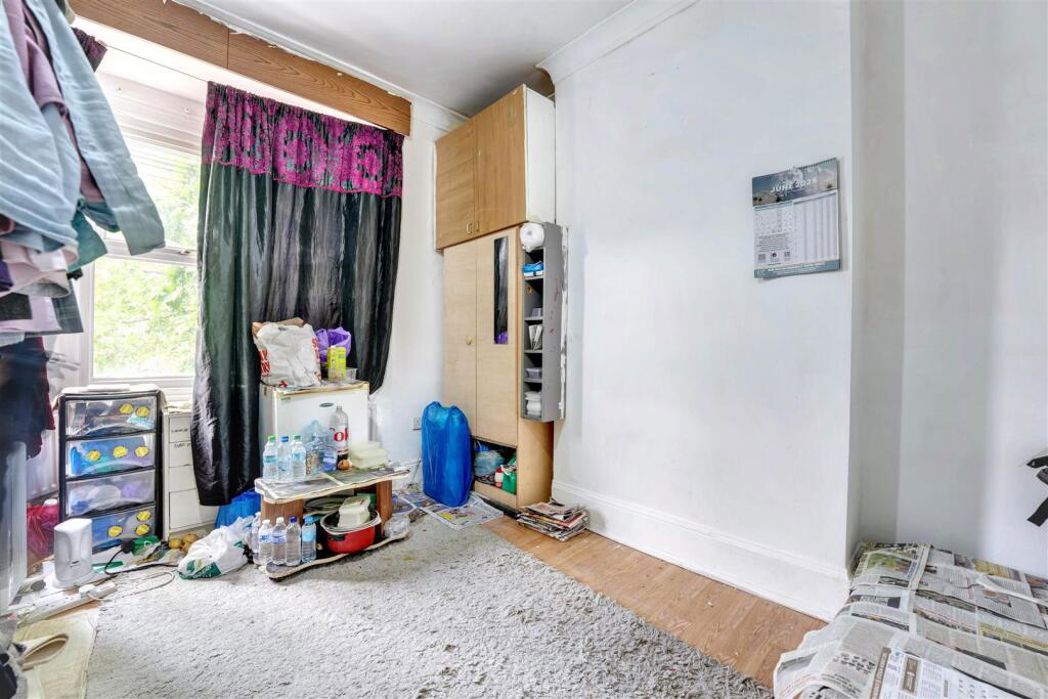 Property image 2 of 14