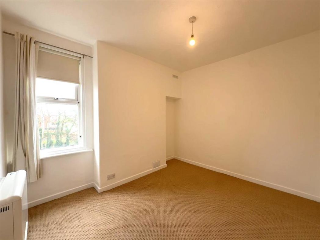 Property image 6 of 12