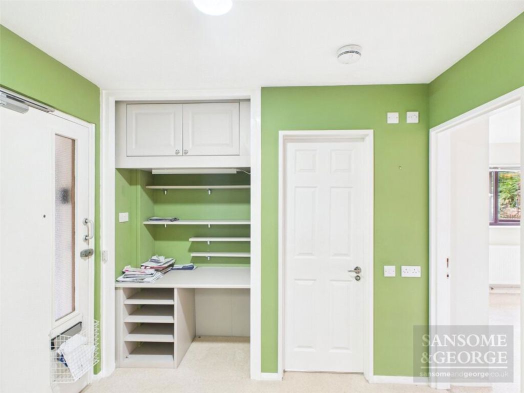 Property image 5 of 12