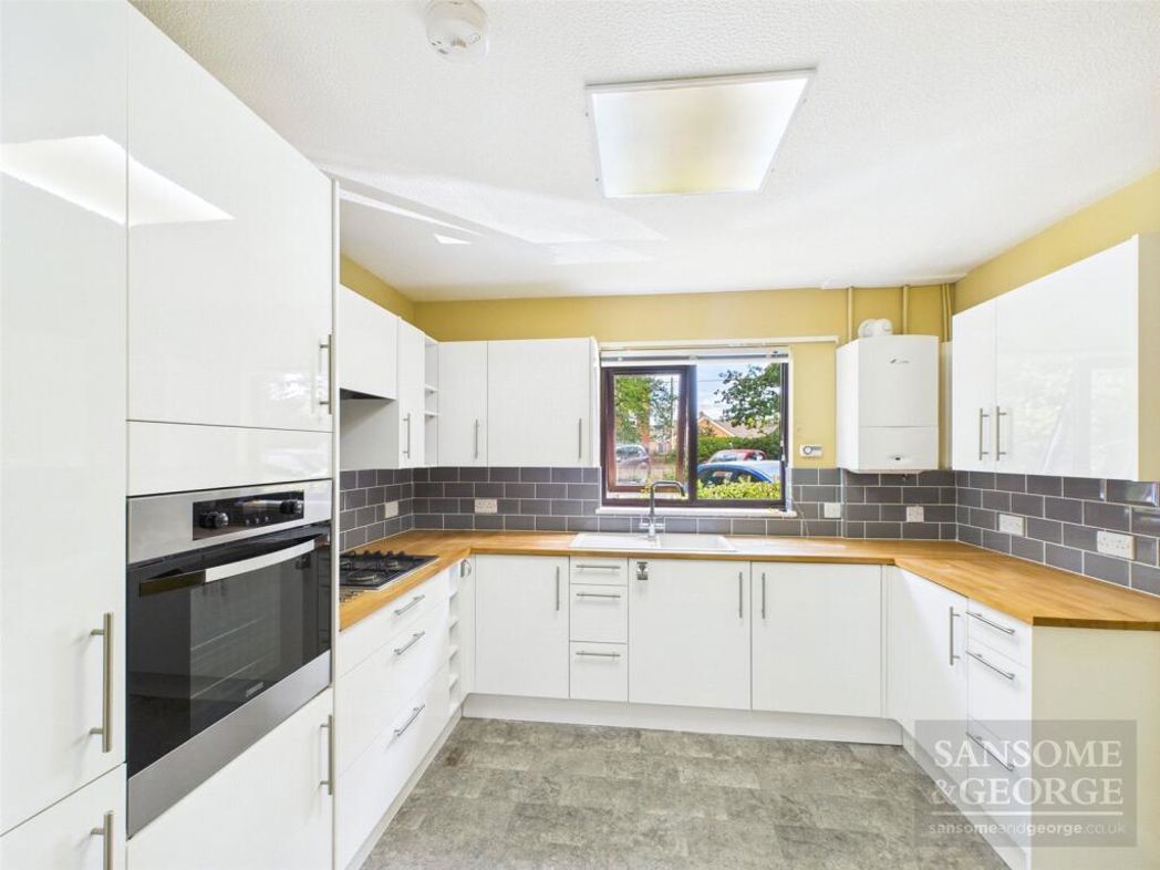 Property image 2 of 12