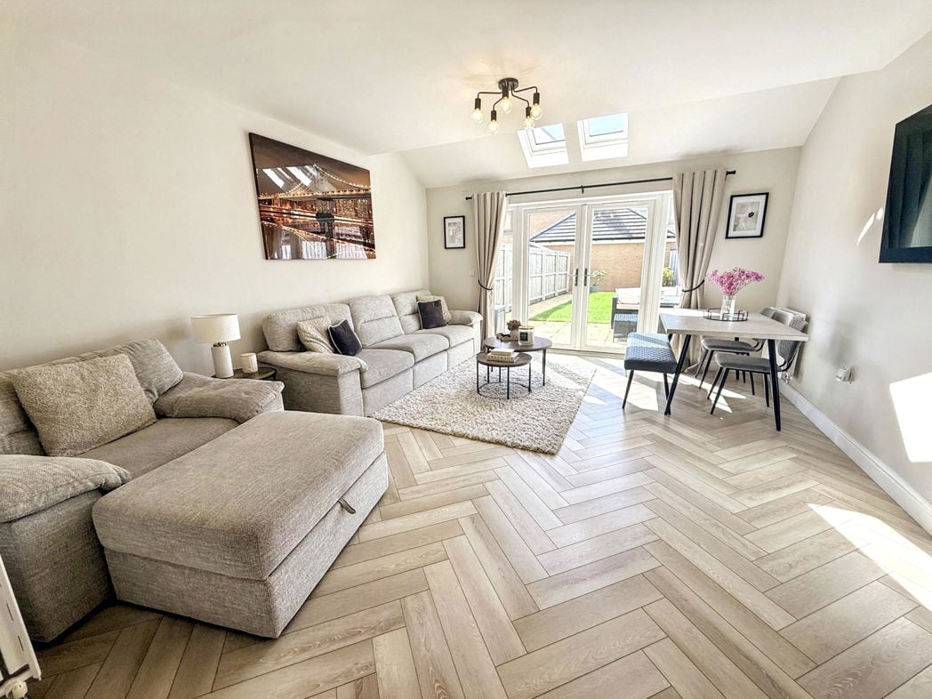 Property image 5 of 26