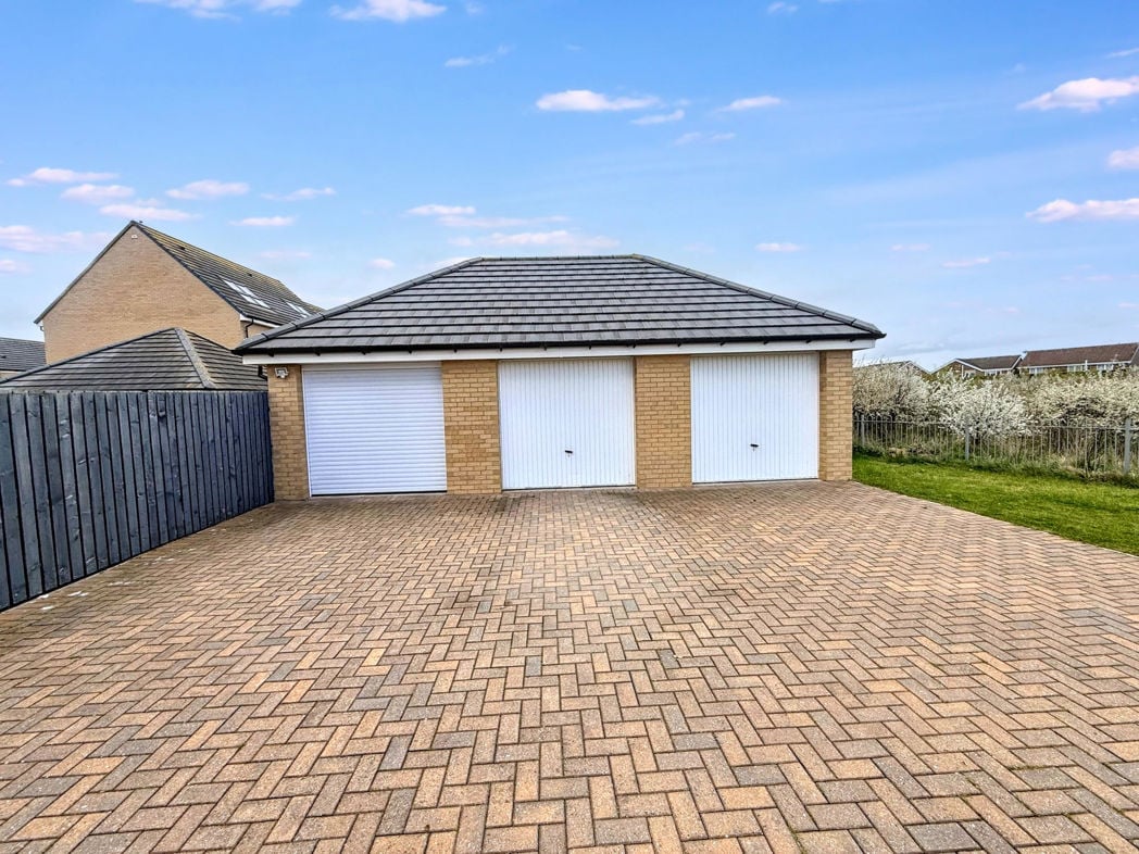 Property image 26 of 26