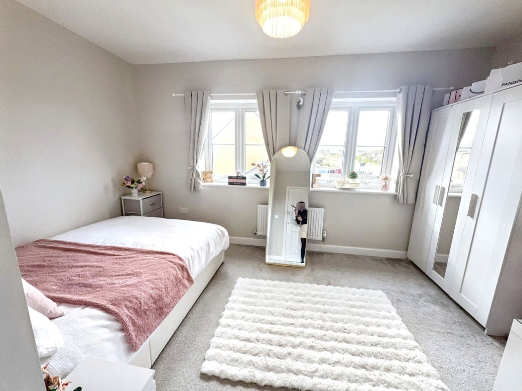Property image 14 of 26