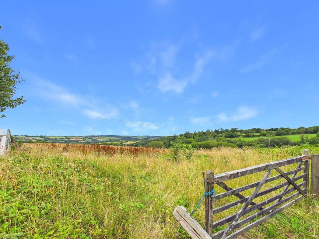 Property image 3 of 33