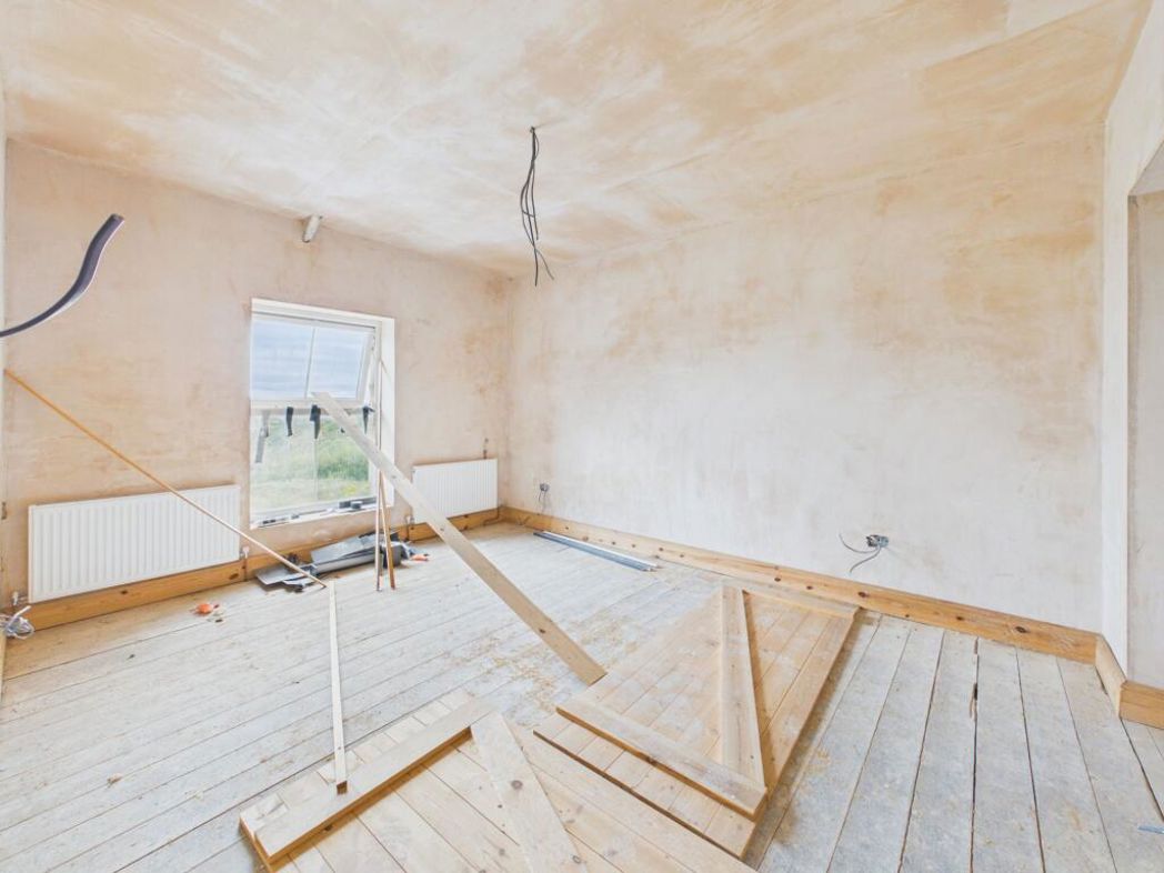 Property image 16 of 33