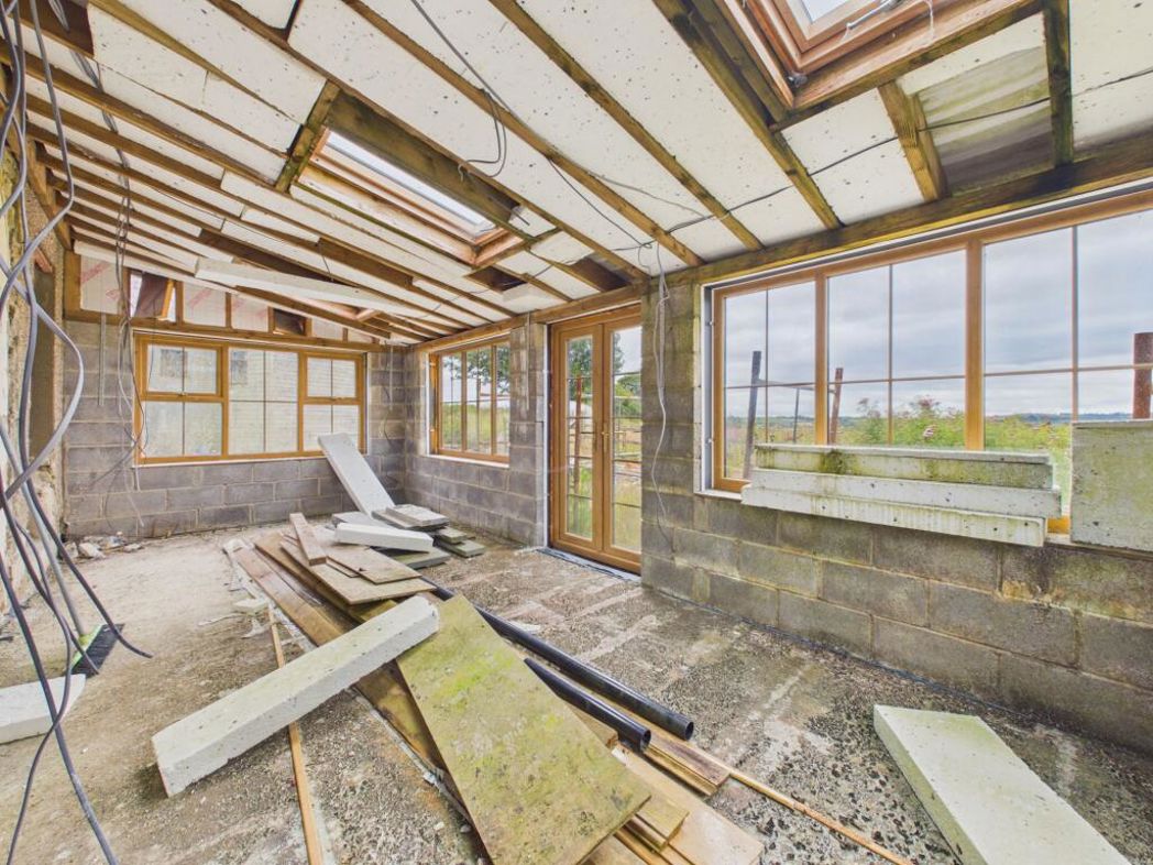 Property image 17 of 33