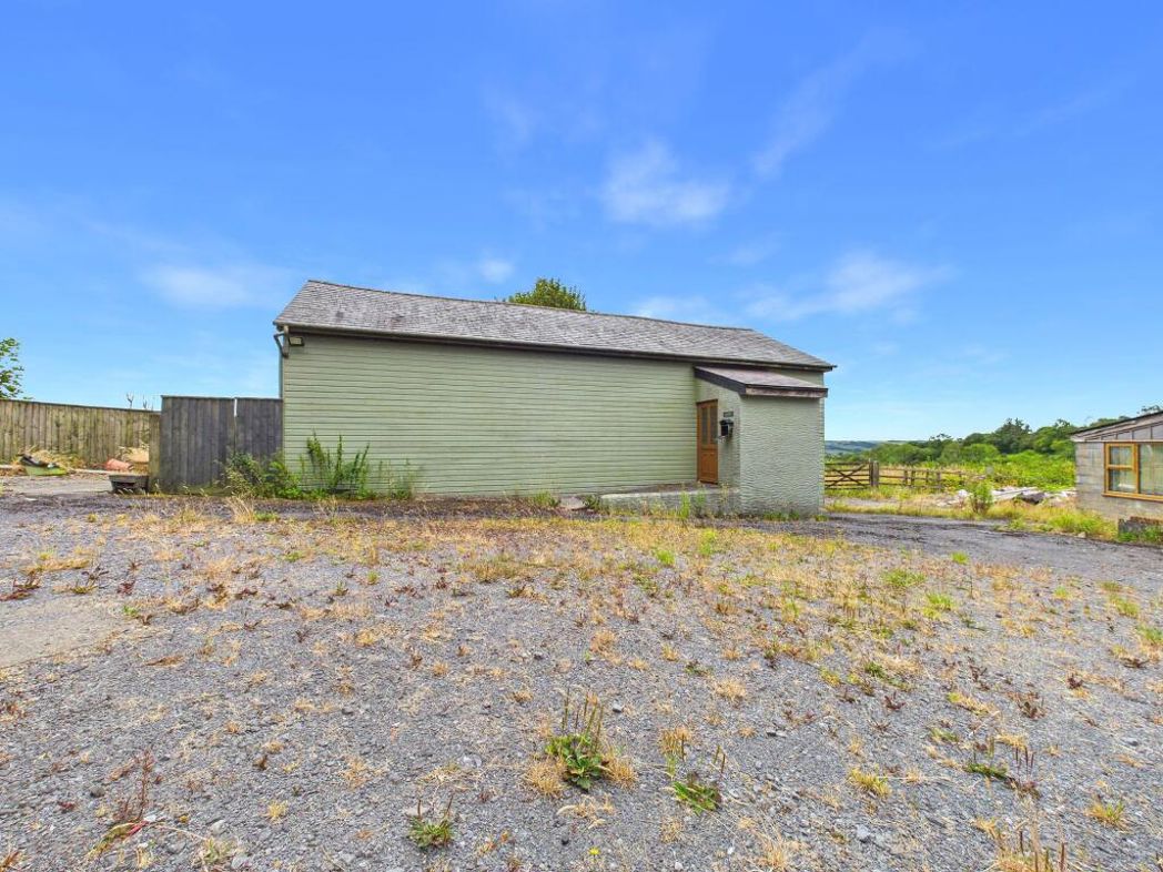 Property image 20 of 33