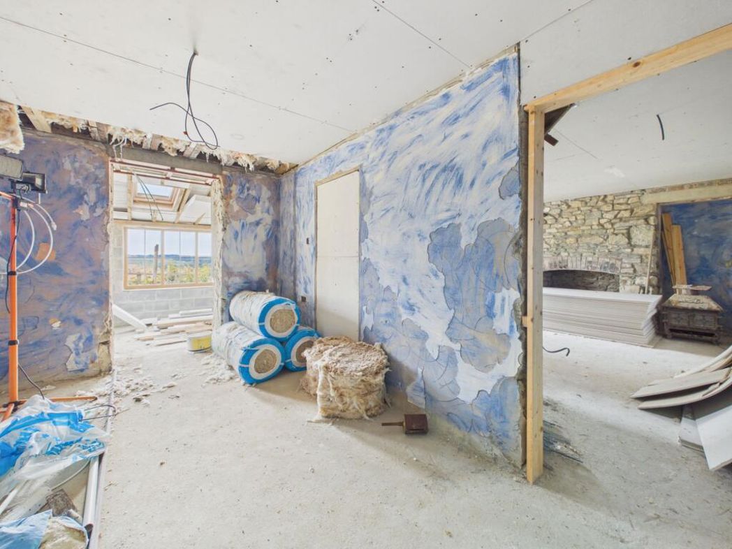 Property image 21 of 33