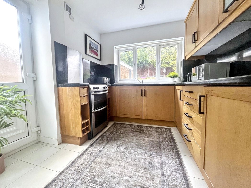 Property image 9 of 23