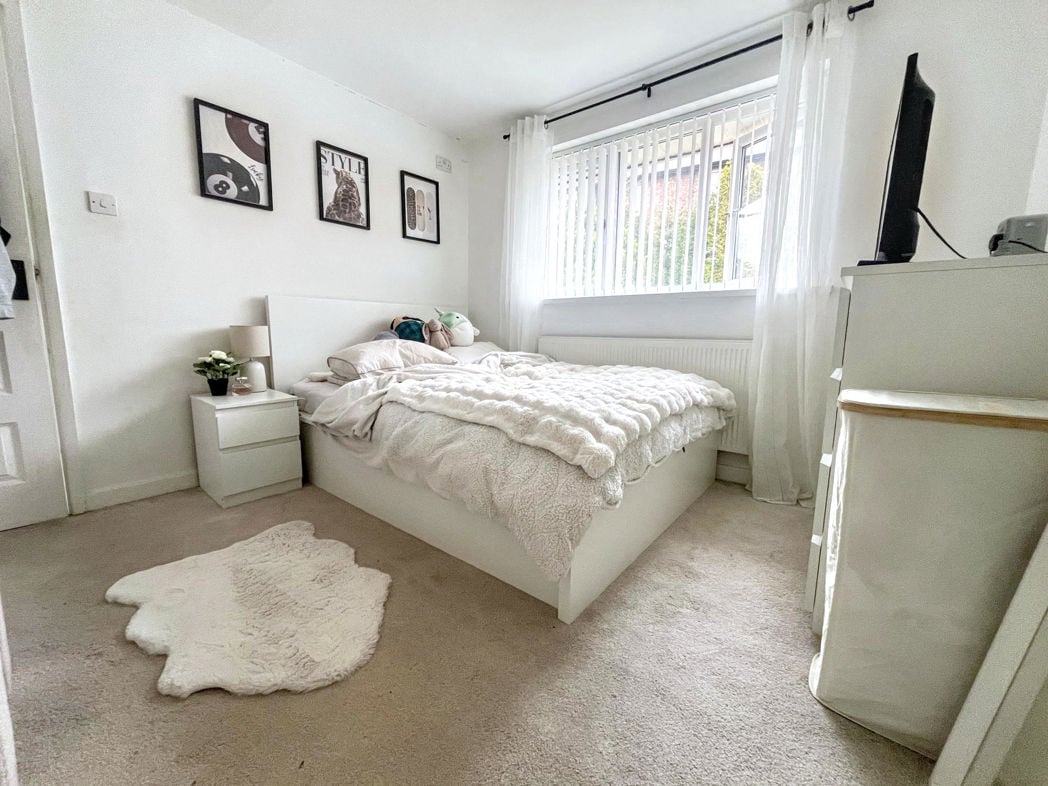 Property image 12 of 23