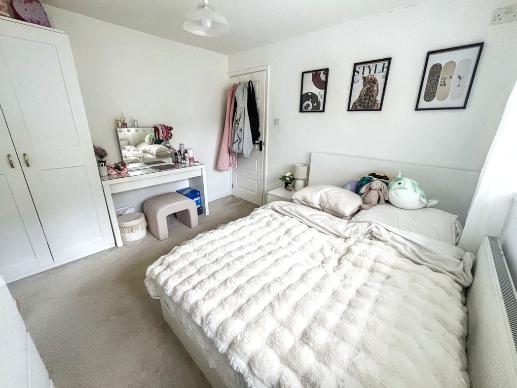 Property image 13 of 23