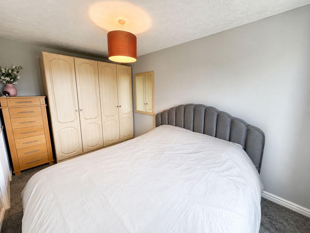 Property image 5 of 9
