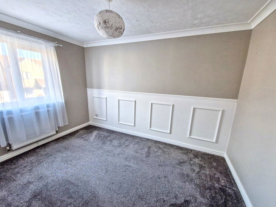 Property image 7 of 11